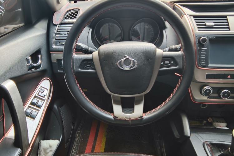 Used Geely Auto GX7 2015 Classic Edition 1.8L Manual New Urban Model China IV Steering Wheel