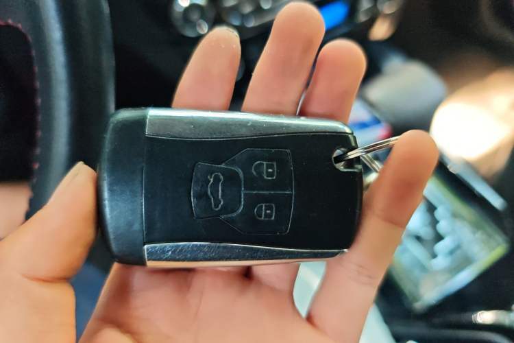 Used Geely Auto GX7 2015 Sports Edition 2.0L Automatic Prestige Model Vehicle Key