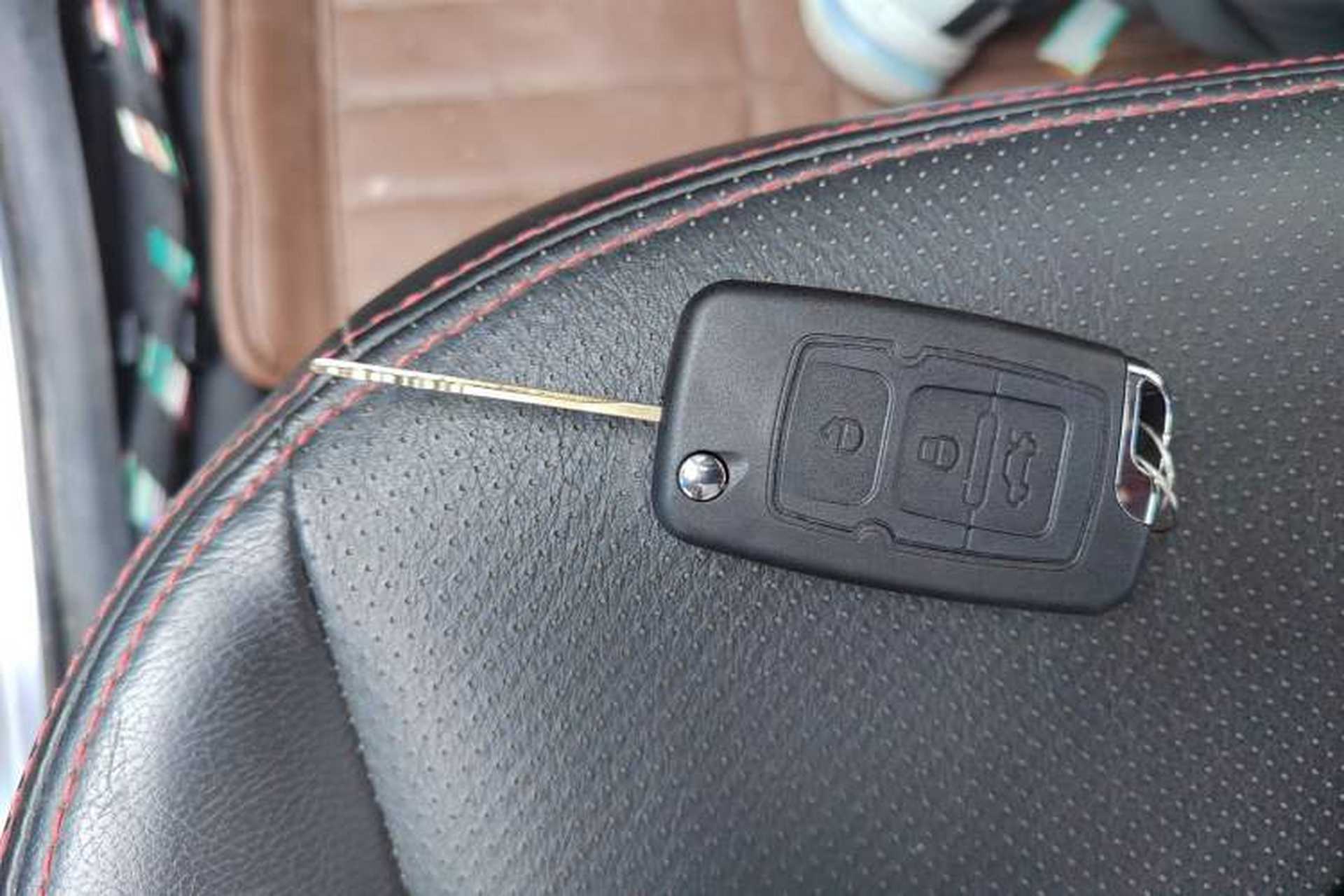 Used Geely Auto GX7 2015 Classic Edition 1.8L Manual Urban Model China V Standard Vehicle Key