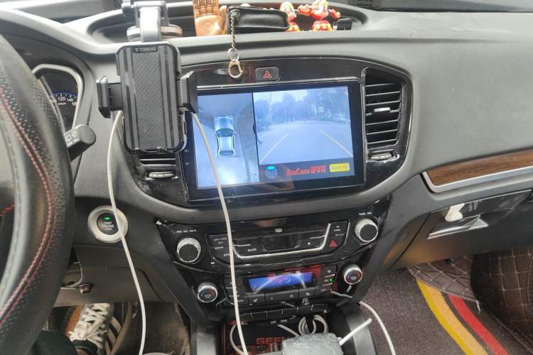 Used Geely Auto GX7 2015 Sports Edition 2.0L Automatic Prestige Model Audio And AC Panel