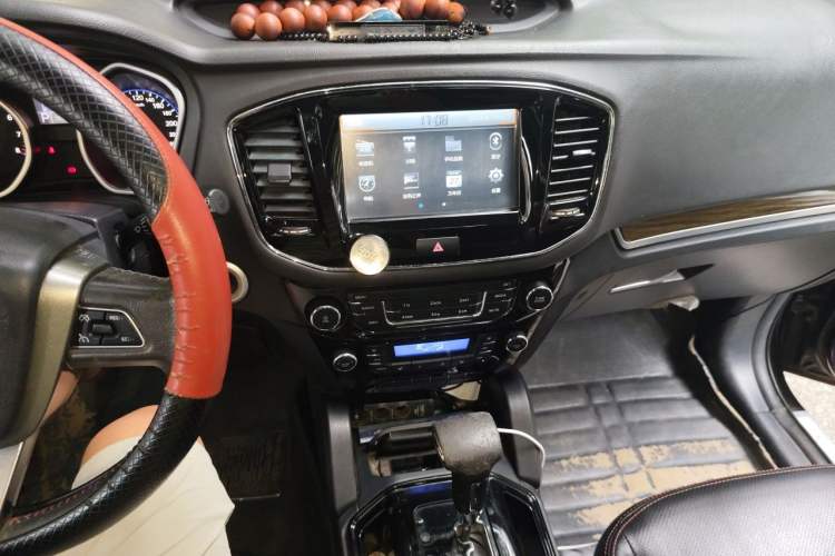 Used Geely Auto GX7 2015 Sports Edition 2.0L Automatic Prestige Model Audio And AC Panel