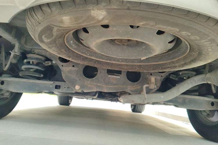 Used Geely Auto GX7 2015 Classic Edition 1.8L Manual Urban Model China IV Chassis Rear