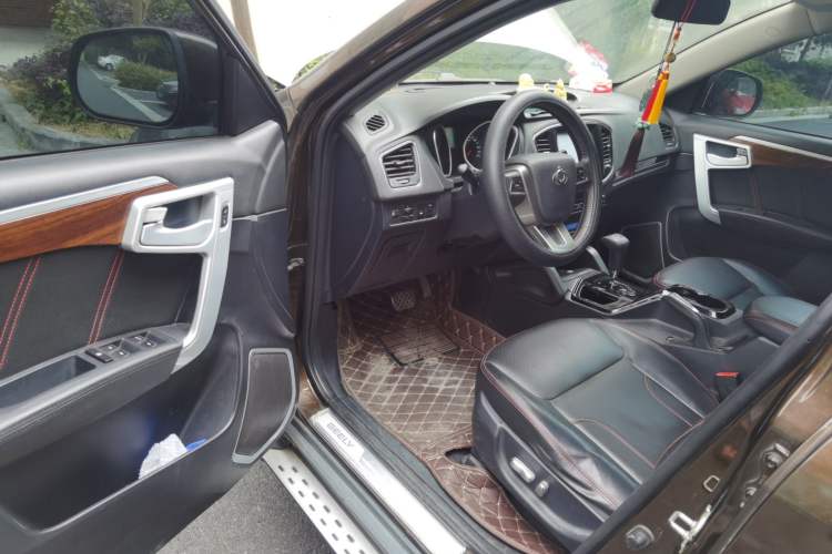 Used Geely Auto GX7 2015 Sport Edition 2.0L Automatic Luxury Model Driver Seat