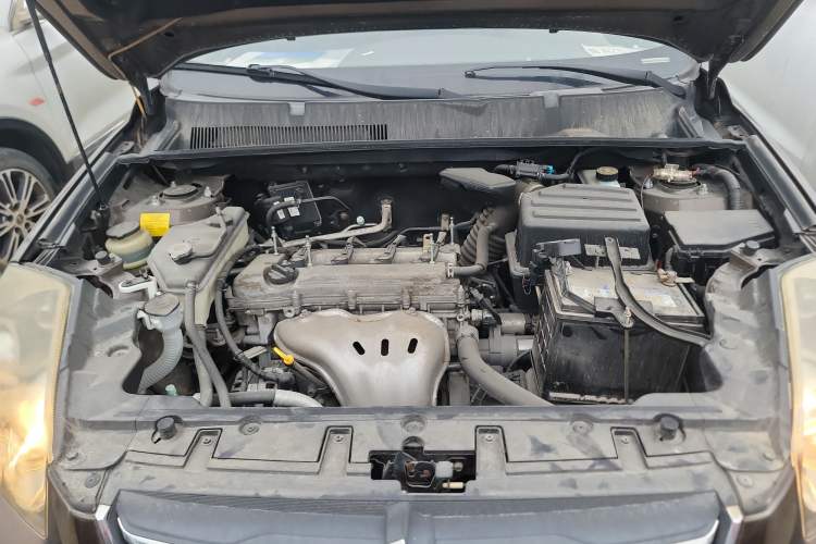 Used Geely Auto GX7 2015 Sports Edition 2.0L Automatic Luxury Model Engine Bay