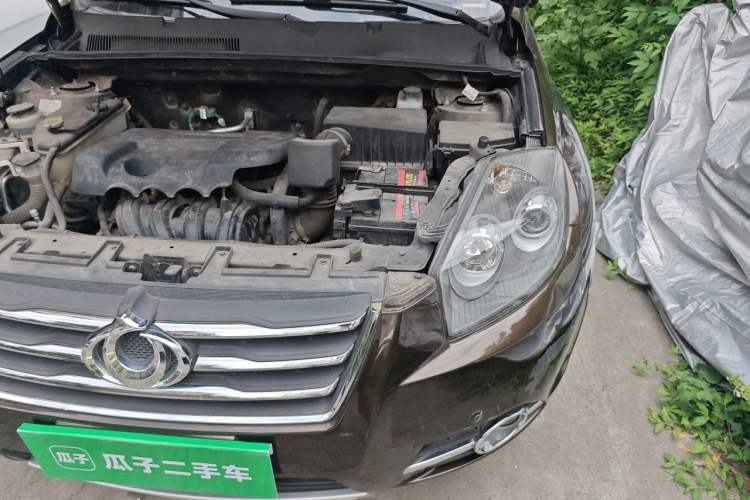 Used Geely Auto GX7 2015 Classic Edition 1.8L Manual Elite Model China V Standard Engine Bay Left