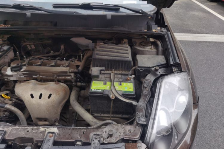 Used Geely Auto GX7 2015 Sport Edition 2.0L Automatic Luxury Model Engine Bay Left