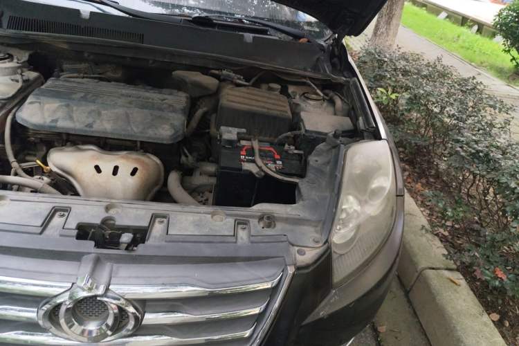 Used Geely Auto GX7 2015 Sports Edition 2.0L Automatic Prestige Model Engine Bay Left