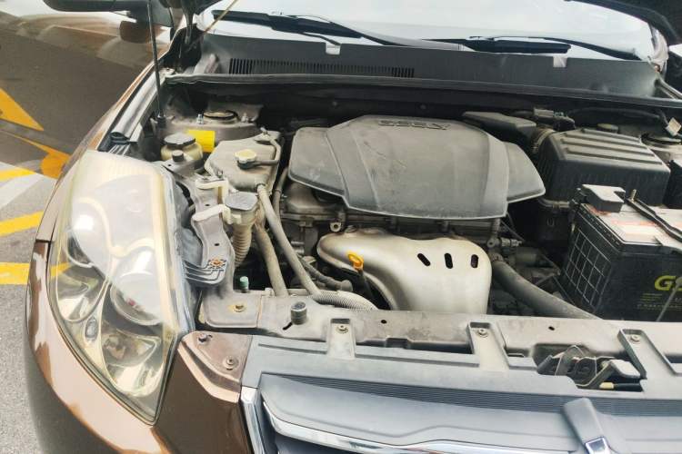 Used Geely Auto GX7 2015 Sport Edition 2.0L Automatic Luxury Model Engine Bay Right