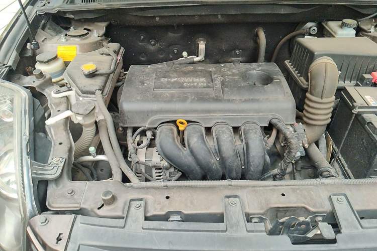 Used Geely Auto GX7 2015 Classic Edition 1.8L Manual Urban Model China IV Engine Bay Right