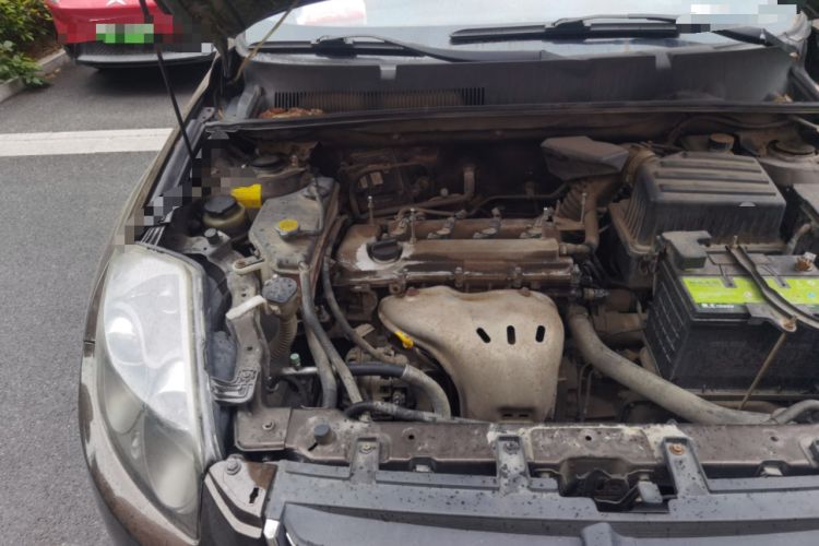 Used Geely Auto GX7 2015 Sport Edition 2.0L Automatic Luxury Model Engine Bay Right