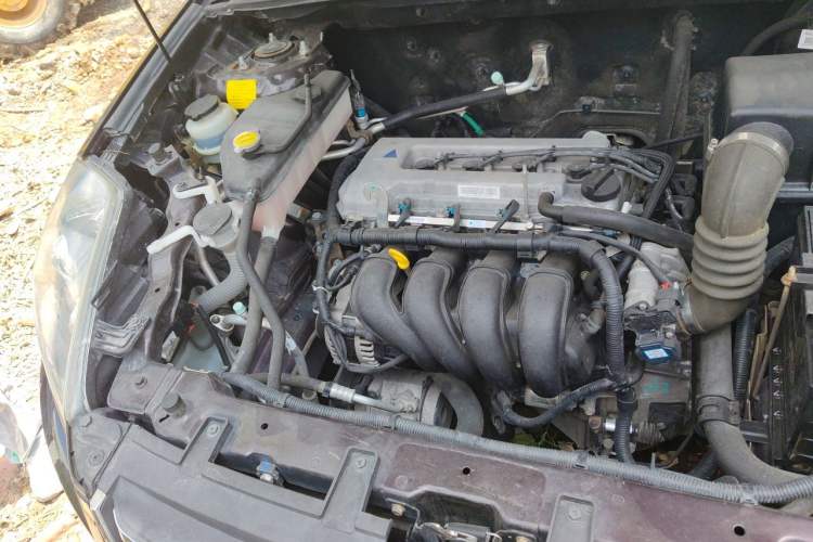 Used Geely Auto GX7 2015 Classic Edition 1.8L Manual – Exclusive for Online Retailers – China IV Standard Engine Bay Right