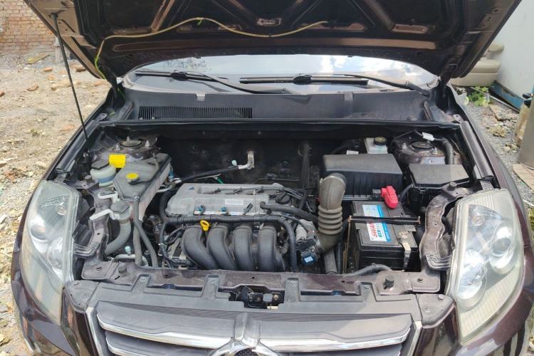 Used Geely Auto GX7 2015 Classic Edition 1.8L Manual – Exclusive for Online Retailers – China IV Standard Engine Bay