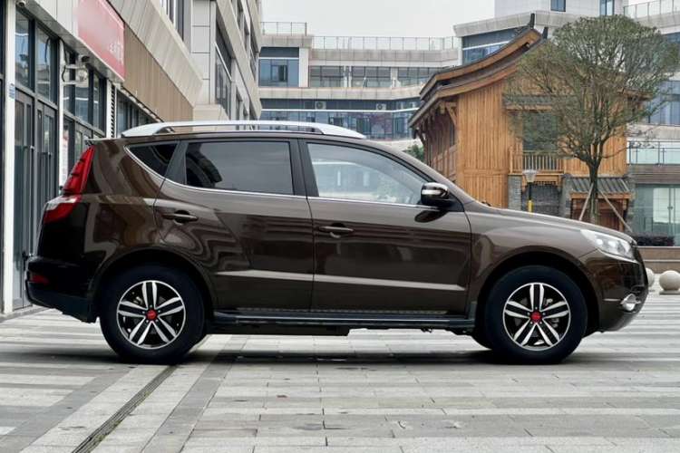 Used Geely Auto GX7 2015 Sports Edition 2.0L Automatic Prestige Model Exterior 5