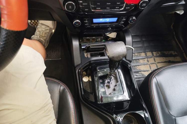 Used Geely Auto GX7 2015 Sports Edition 2.0L Automatic Prestige Model Gear Lever