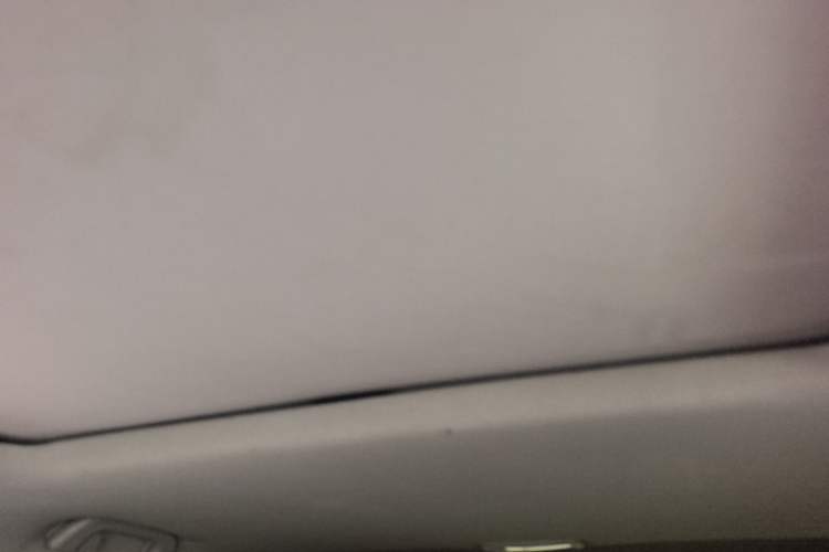 Used Geely Auto GX7 2015 Sports Edition 2.0L Automatic Prestige Model Headliner