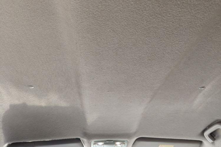 Used Geely Auto GX7 2015 Classic Edition 1.8L Manual – Exclusive for Online Retailers – China IV Standard Headliner
