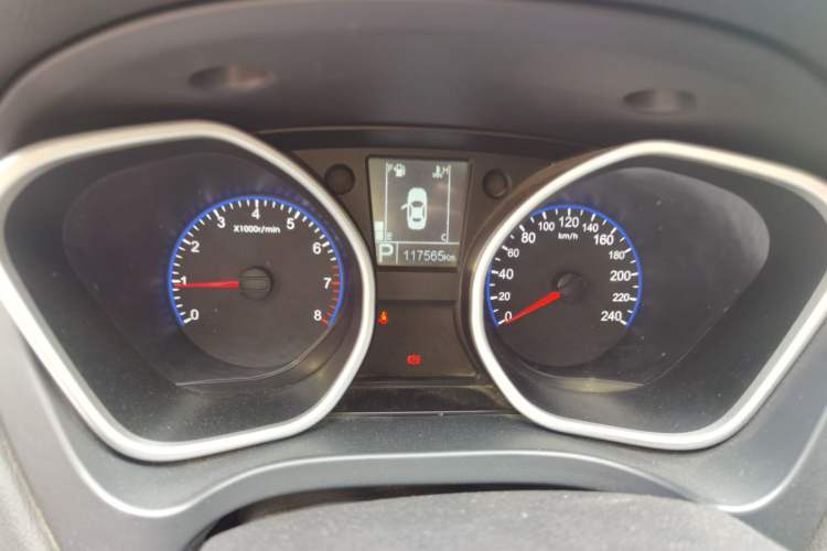 Used Geely Auto GX7 2015 Sport Edition 2.0L Automatic Luxury Model Instrument Cluster