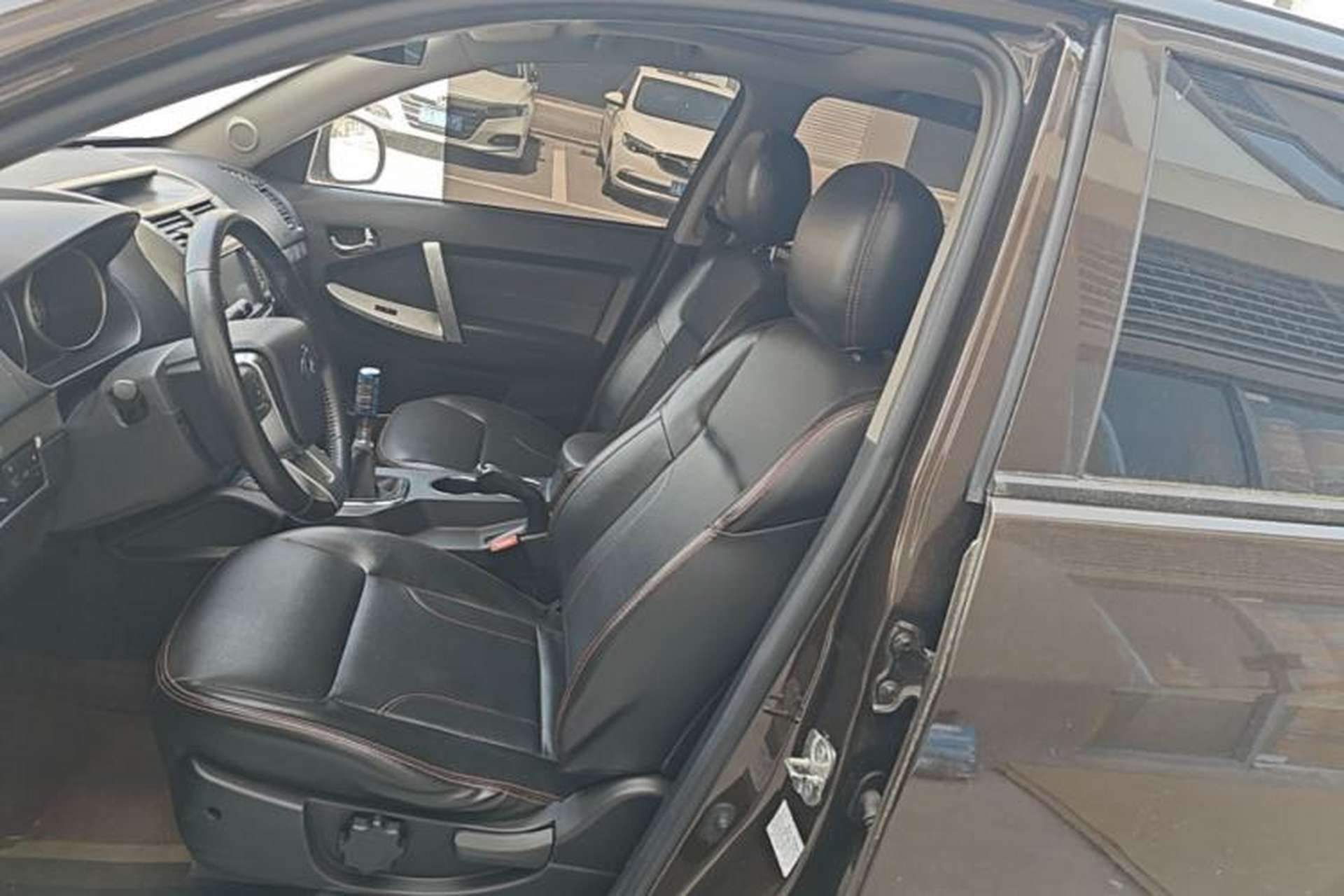 Used Geely Auto GX7 2015 Classic Edition 1.8L Manual Elite Model China V Standard Left Front Seat