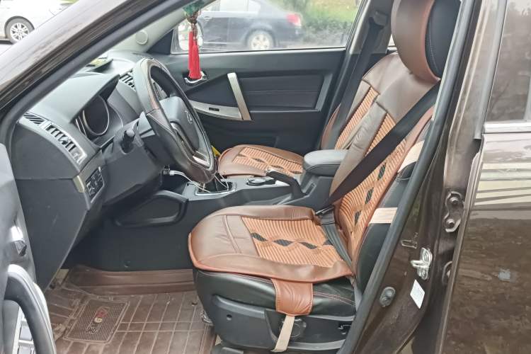 Used Geely Auto GX7 2015 Classic Edition 1.8L Manual Elite Model China V Standard Left Front Seat