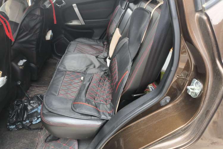 Used Geely Auto GX7 2015 Classic Edition 1.8L Manual Elite Model China V Standard Left Rear Seat