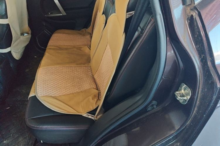 Used Geely Auto GX7 2015 Classic Edition 1.8L Manual Urban Model China IV Left Rear Seat