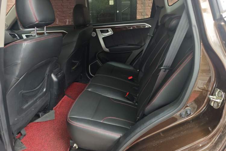 Used Geely Auto GX7 2015 Sports Edition 2.0L Automatic Prestige Model Left Rear Seat