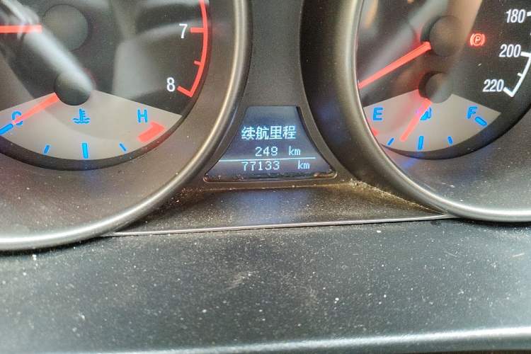 Used Geely Auto GX7 2015 Classic Edition 1.8L Manual Urban Model China IV Odometer Close Up