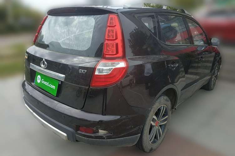 Used Geely Auto GX7 2015 Classic Edition 1.8L Manual Elite Model China V Standard Rear Right 45 Deg