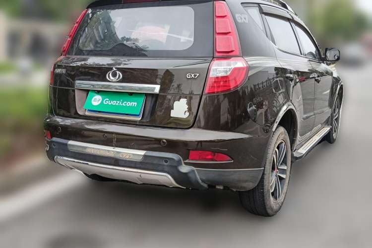 Used Geely Auto GX7 2015 Classic Edition 1.8L Manual Elite Model China V Standard Rear Right 45 Deg