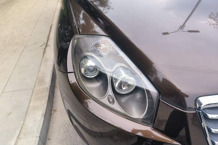 Used Geely Auto GX7 2015 Sports Edition 2.0L Automatic Prestige Model Right Front Headlight