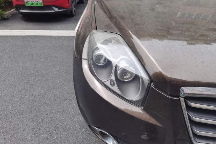 Used Geely Auto GX7 2015 Sport Edition 2.0L Automatic Luxury Model Right Front Headlight