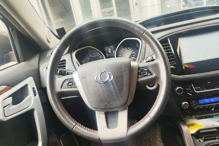 Used Geely Auto GX7 2015 Sport Edition 2.0L Automatic Luxury Model Steering Wheel