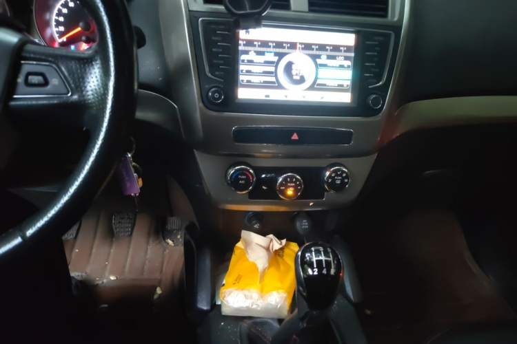 Used Geely Auto GX7  Audio And AC Panel