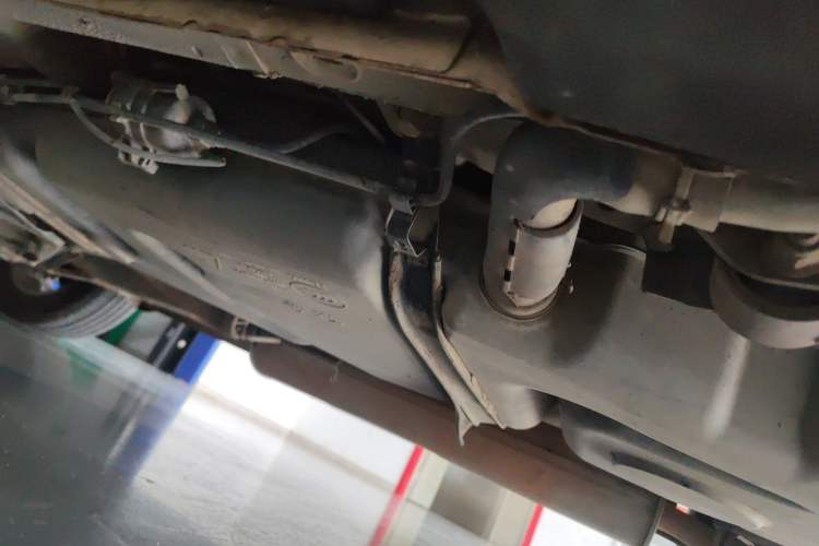 Used Geely Auto GX7 2015 Classic Edition 1.8L Manual Elite Model China IV Chassis Rear Left