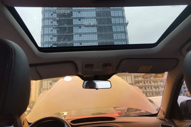Used Geely Auto GX7 2015 Sports Edition 2.0L Automatic Luxury Upgrade Version China V Standard Headliner