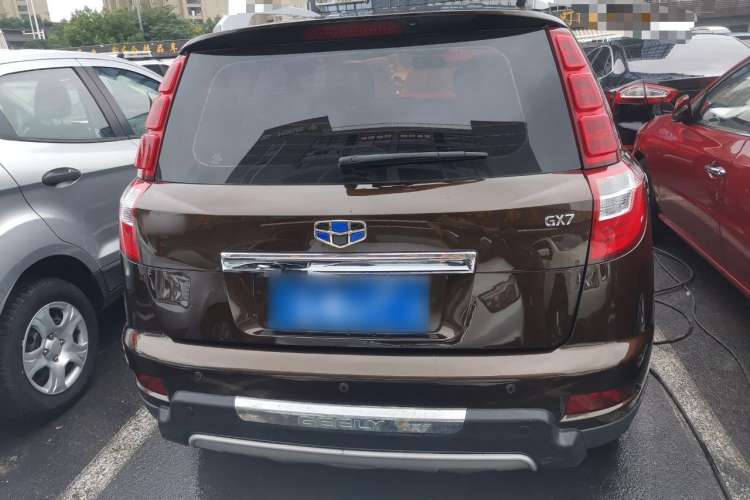 Used Geely Auto GX7 2015 Sports Edition 2.0L Automatic Luxury Upgrade Version China V Standard Rear