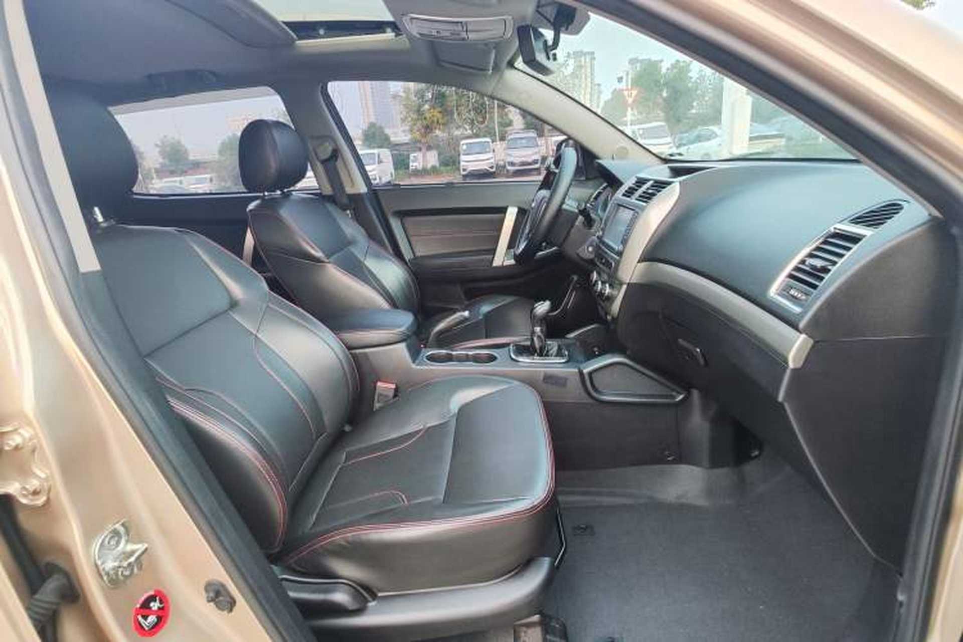 Used Geely Auto GX7 2015 Classic Edition 1.8L Manual Elite Model China V Standard Right Front Seat