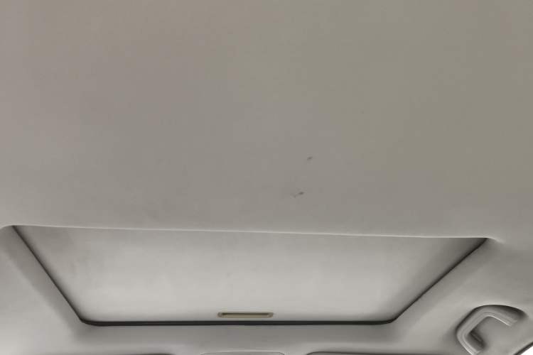 Used Geely Auto GX7 2015 Classic Edition 1.8L Manual Elite Model China IV Headliner