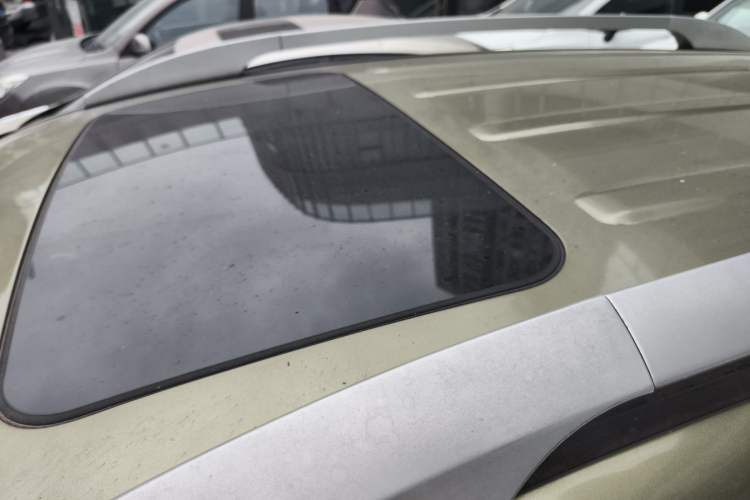 Used Geely Auto GX7 2015 Classic Edition 1.8L Manual Elite Model China IV Roof