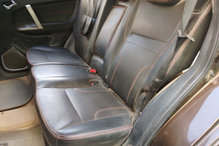 Used Geely Auto GX7 2015 Classic Edition 1.8L Manual Elite Model China IV Left Rear Seat
