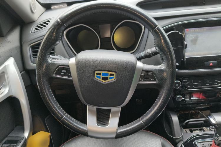 Used Geely Auto GX7 2015 Sports Edition 2.0L Automatic Luxury Upgrade Version China V Standard Steering Wheel