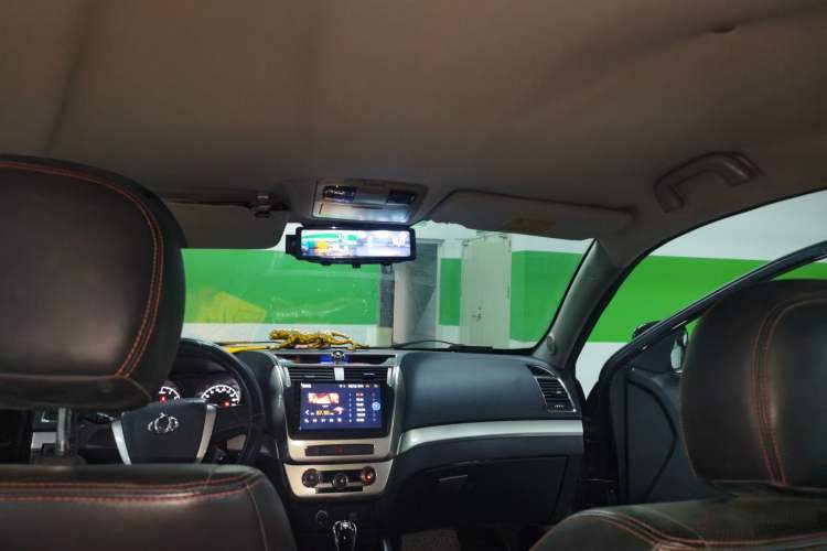 Used Geely Auto GX7 2015 Classic Edition 1.8L Manual Urban Model China V Standard Headliner