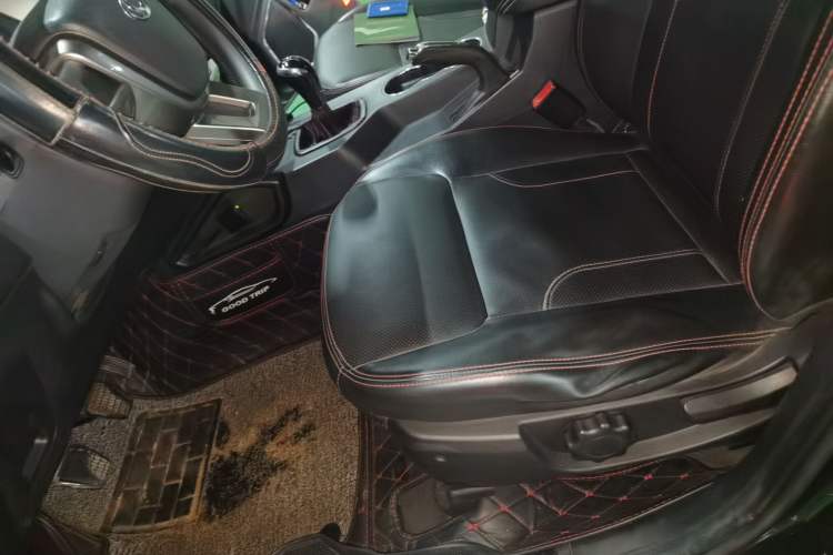 Used Geely Auto GX7 2015 Classic Edition 1.8L Manual Urban Model China V Standard Left Front Seat