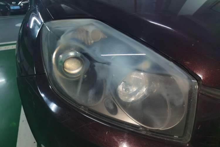 Used Geely Auto GX7 2015 Classic Edition 1.8L Manual Urban Model China V Standard Right Front Headlight