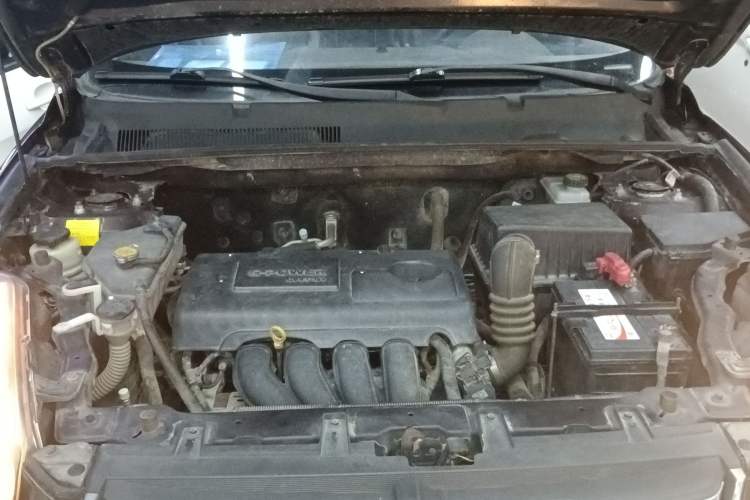 Used Geely Auto GX7 2015 Classic Edition 1.8L Manual Urban Model China IV Engine Bay