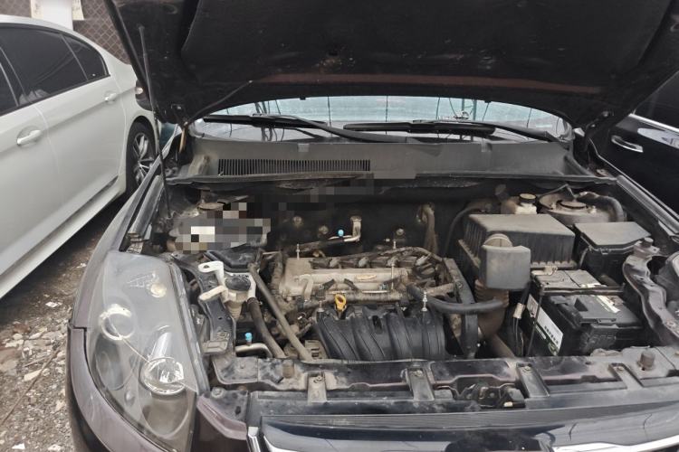 Used Geely Auto GX7 2015 Classic Edition 1.8L Manual Elite Model China V Standard Engine Bay Right