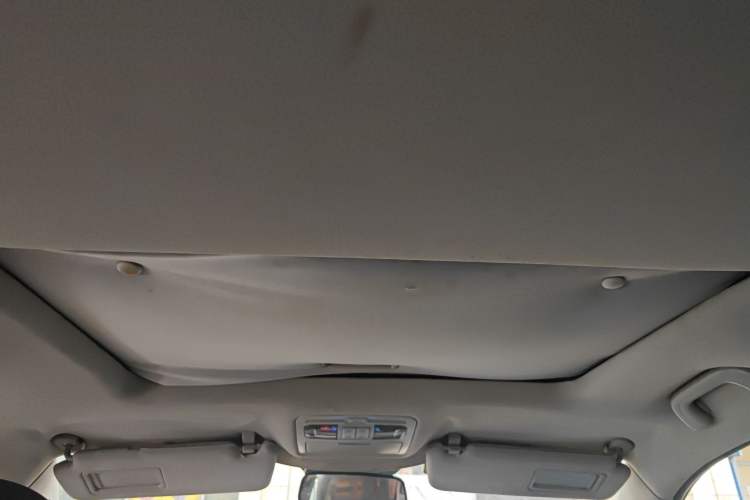 Used Geely Auto GX7 2015 Sports Edition 2.0L Automatic Prestige Model Headliner