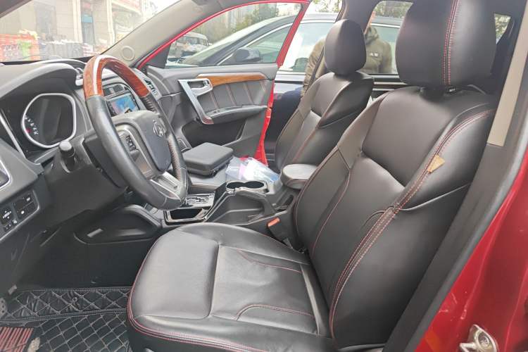 Used Geely Auto GX7 2015 Sports Edition 2.0L Automatic Prestige Model Left Front Seat