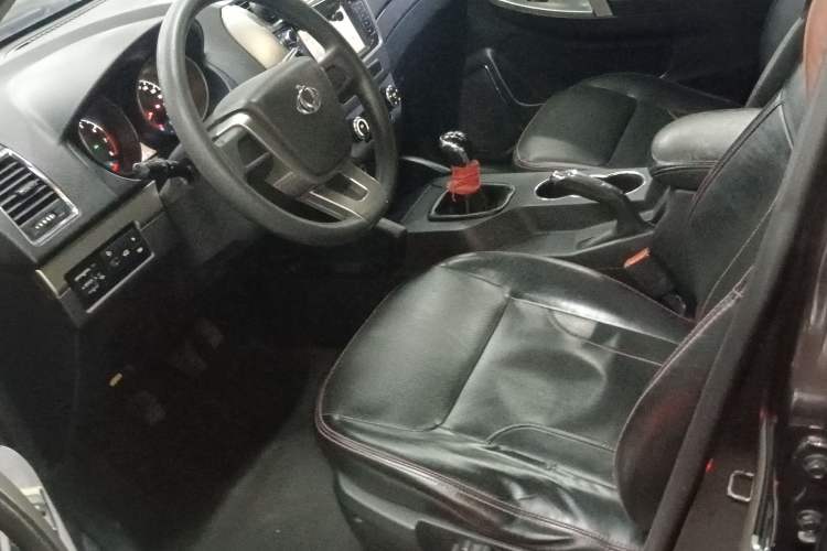 Used Geely Auto GX7 2015 Classic Edition 1.8L Manual Urban Model China IV Left Front Seat