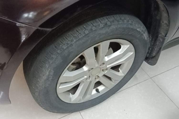 Used Geely Auto GX7 2015 Classic Edition 1.8L Manual Urban Model China IV Left Front Wheel Hub